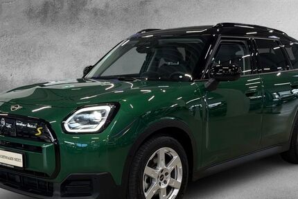 Mini Countryman SE (Cooper) 8.006 km 42.644 &euro; Krefeld 47800
