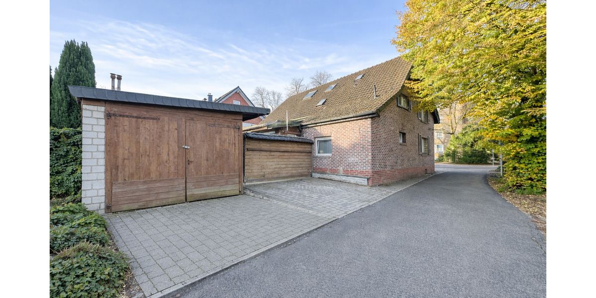 Einfamilienhaus Düsseldorf Garath - 8 Zimmer, 241 m&sup2;, 599.000&euro; | Angebot:25683480