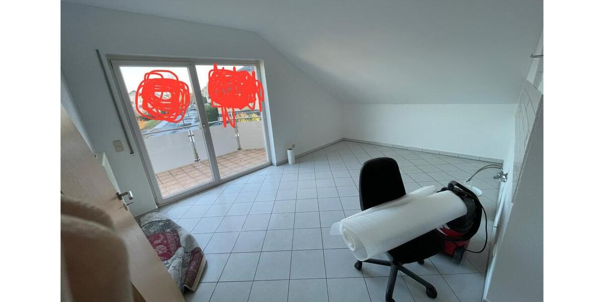 Etagenwohnung Krefeld - 4 Zimmer, 135 m&sup2;, 1.350&euro; | Angebot:26675467