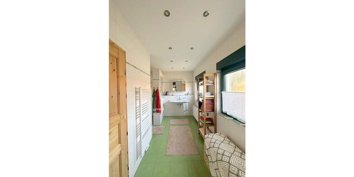 Bungalow Wegberg Kleingerichhausen - 6 Zimmer, 160 m&sup2;, 445.000&euro; | Angebot:25684507