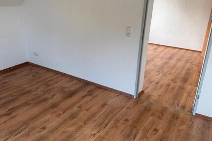 Wohnung Duisburg Rheinhausen - 2 Zimmer, 50 m&sup2;, 685&euro; | Angebot:26652881