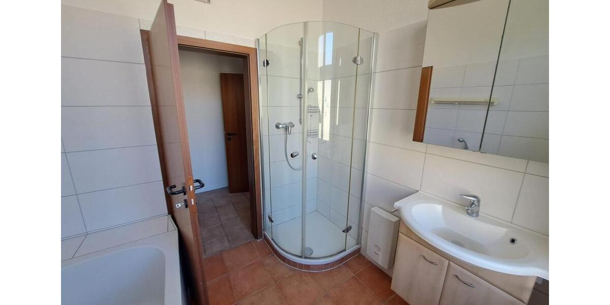 Etagenwohnung Krefeld Benrad - 3 Zimmer, 96 m&sup2;, 950&euro; | Angebot:25541228