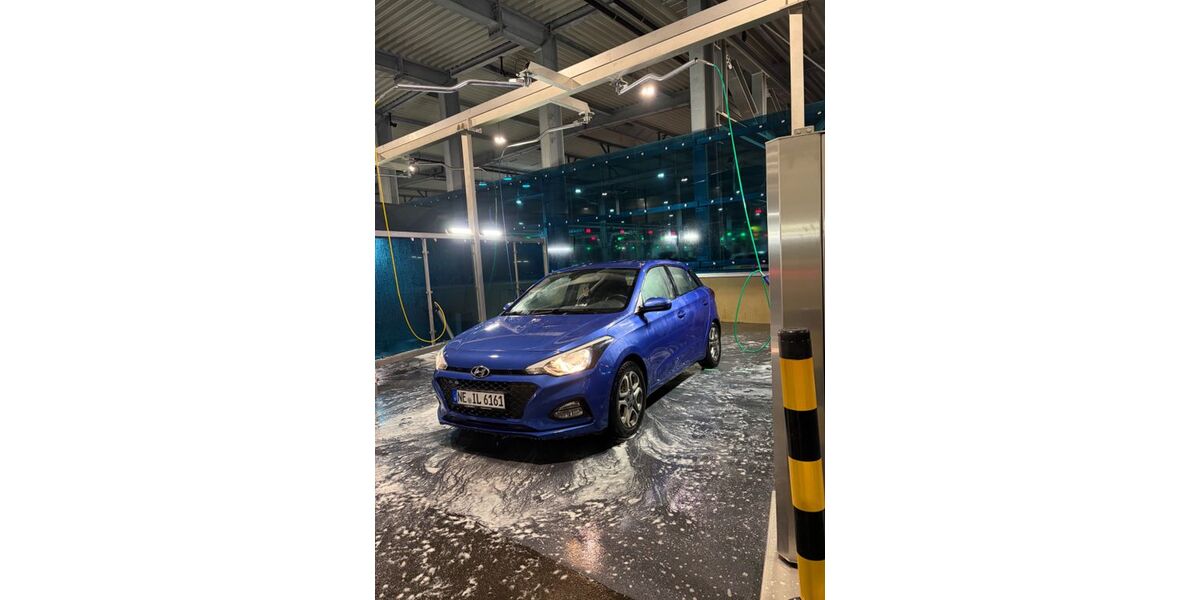 Hyundai i20 70.000 km 8.199 &euro; Krefeld 47829
