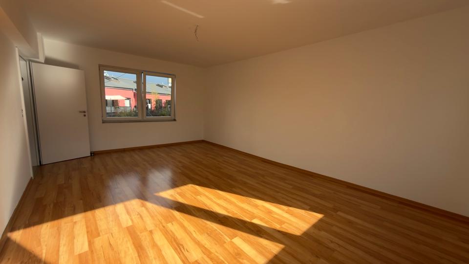 Etagenwohnung Düsseldorf Pempelfort - 3 Zimmer, 93 m&sup2;, 1.440&euro; | Angebot:26663995