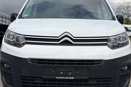 Citroen Berlingo 135.780 km 9.990 &euro; Duisburg 47055