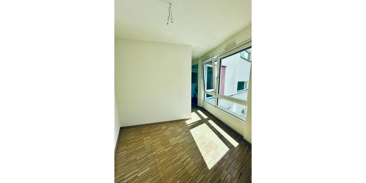 Etagenwohnung Krefeld Cracau - 2 Zimmer, 70 m&sup2;, 770&euro; | Angebot:26688518