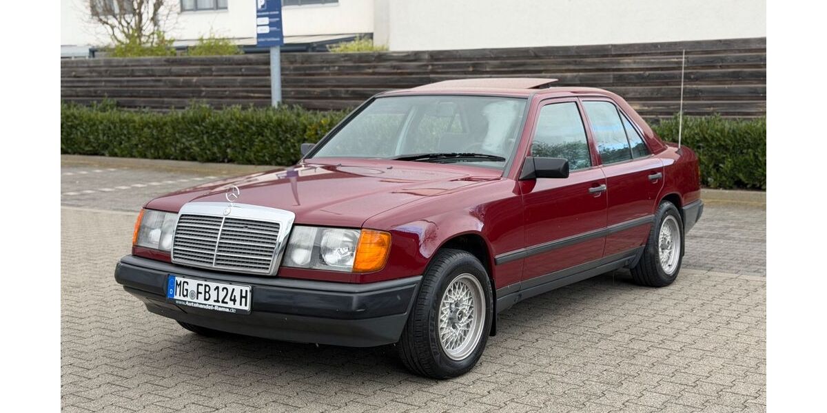 Mercedes-Benz E 200 93.600 km 5.350 &euro; Mönchengladbach 41063