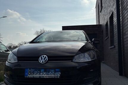 VW Golf 137.469 km 9.200 &euro; Straelen 47638