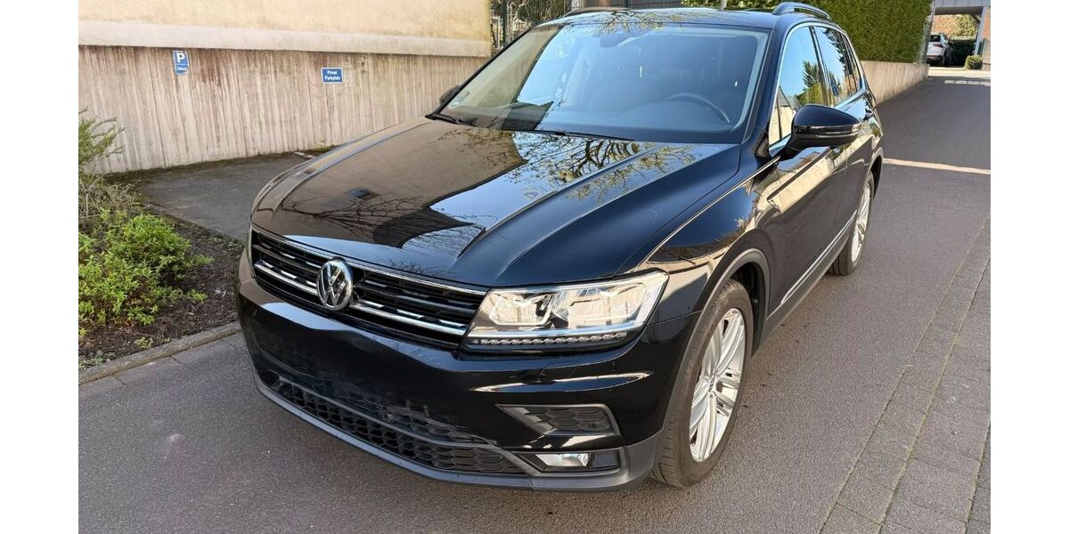 VW Tiguan 61.000 km 20.000 &euro; Krefeld 47829