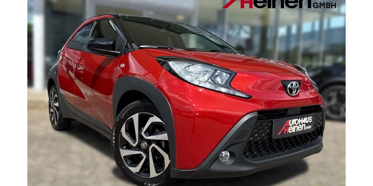 Toyota Aygo (X) 11.690 km 17.900 &euro; Dormagen 41540