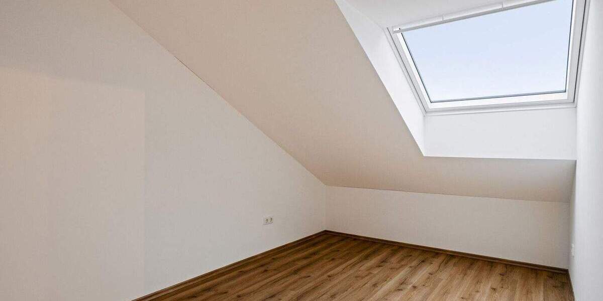 Mehrfamilienhaus, Wohnhaus Erkelenz Holzweiler - 7 Zimmer, 201 m&sup2;, 695.000&euro; | Angebot:25746555