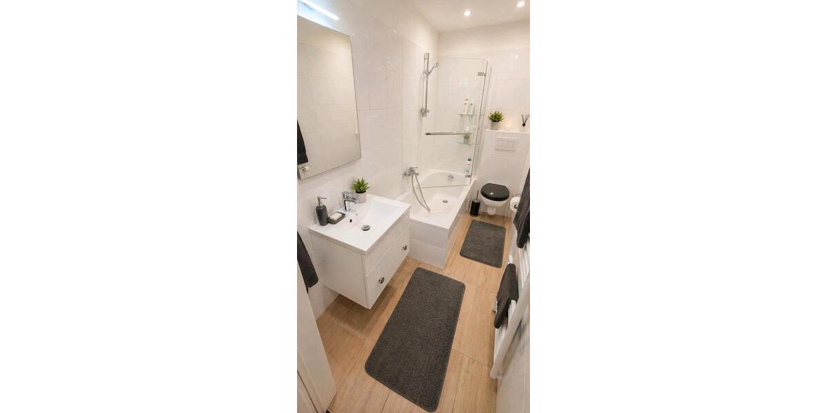 Erdgeschoßwohnung Düsseldorf Stadtbezirk 8 - 1.5 Zimmer, 41 m&sup2;, 645&euro; | Angebot:26585334