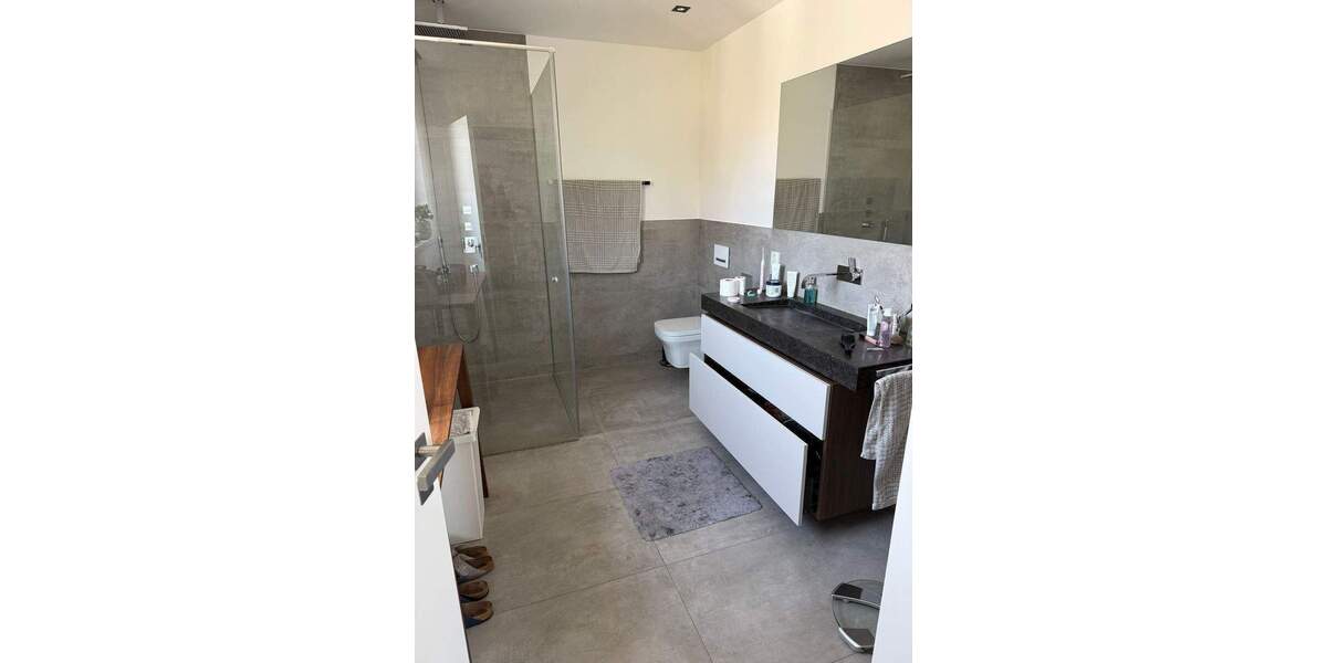Doppelhaushälfte Meerbusch Büderich - 6 Zimmer, 242 m&sup2;, 8.500&euro; | Angebot:26554984