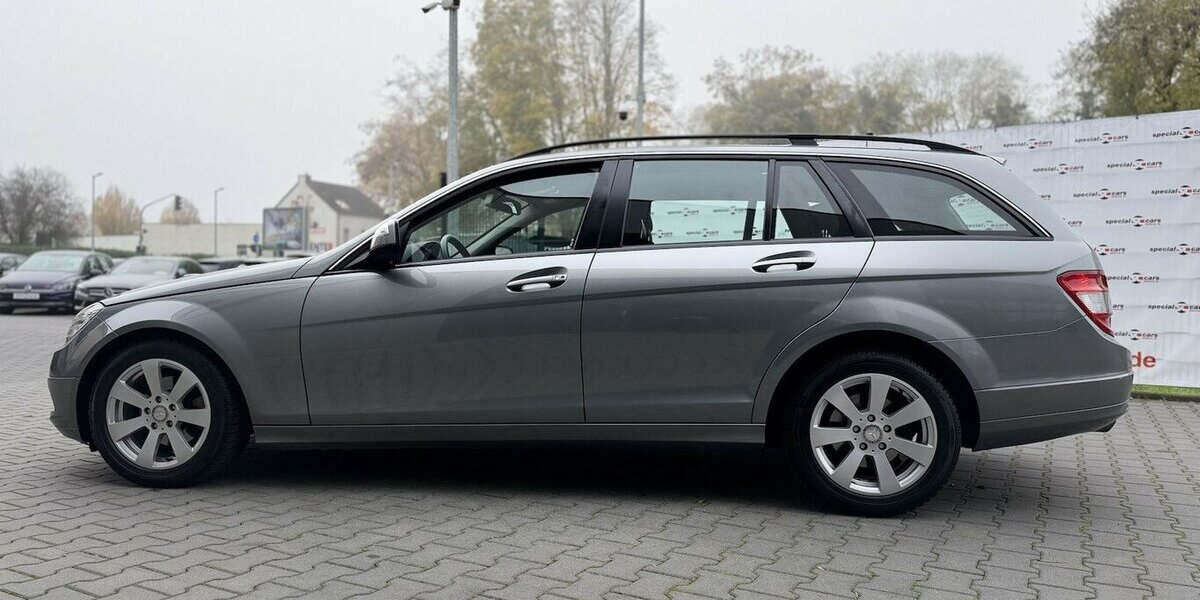 Mercedes-Benz C 180 T Kompressor / 50TKm / el. FH / 1. Hand 50.000 km 11.490 &euro; Mönchengladbach 41066