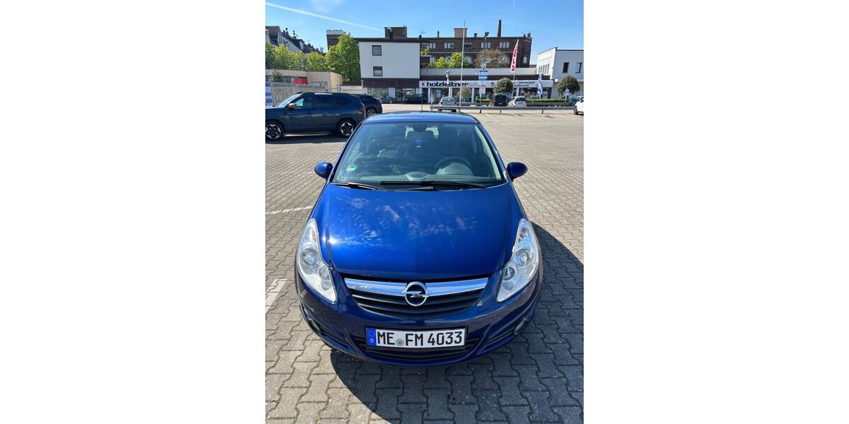 Opel Corsa 96.000 km 2.400 &euro; Düsseldorf 40233
