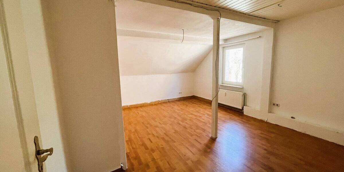 Etagenwohnung Mülheim an der Ruhr Styrum - 5 Zimmer, 111 m&sup2;, 170.000&euro; | Angebot:25747664