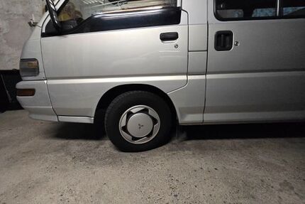 Mitsubishi L300 203.000 km 8.900 &euro; Krefeld 47803