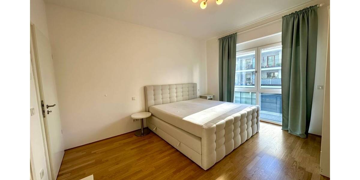 Etagenwohnung Mülheim Mitte - 4 Zimmer, 111 m&sup2;, 1.600&euro; | Angebot:25971060