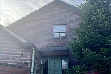 Haus Brüggen - 4.5 Zimmer, 154 m&sup2;, 420.000&euro; | Angebot:26032671