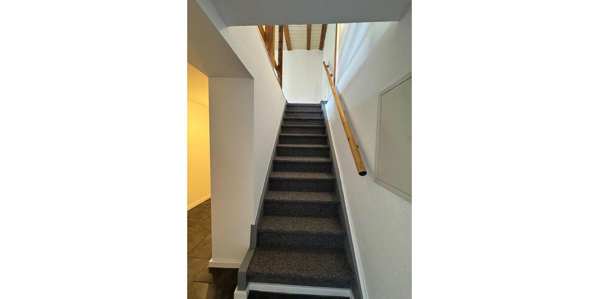Etagenwohnung Düsseldorf Niederkassel - 4 Zimmer, 106 m&sup2;, 950&euro; | Angebot:26608721