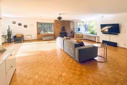 Haus Düsseldorf Stadtbezirk 5 - 5 Zimmer, 140 m&sup2;, 2.400&euro; | Angebot:27583363
