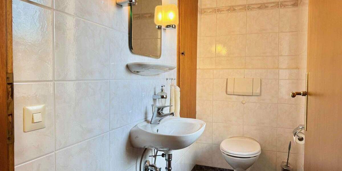 Doppelhaushälfte Neuss Reuschenberg - 5 Zimmer, 160 m&sup2;, 549.000&euro; | Angebot:25686388