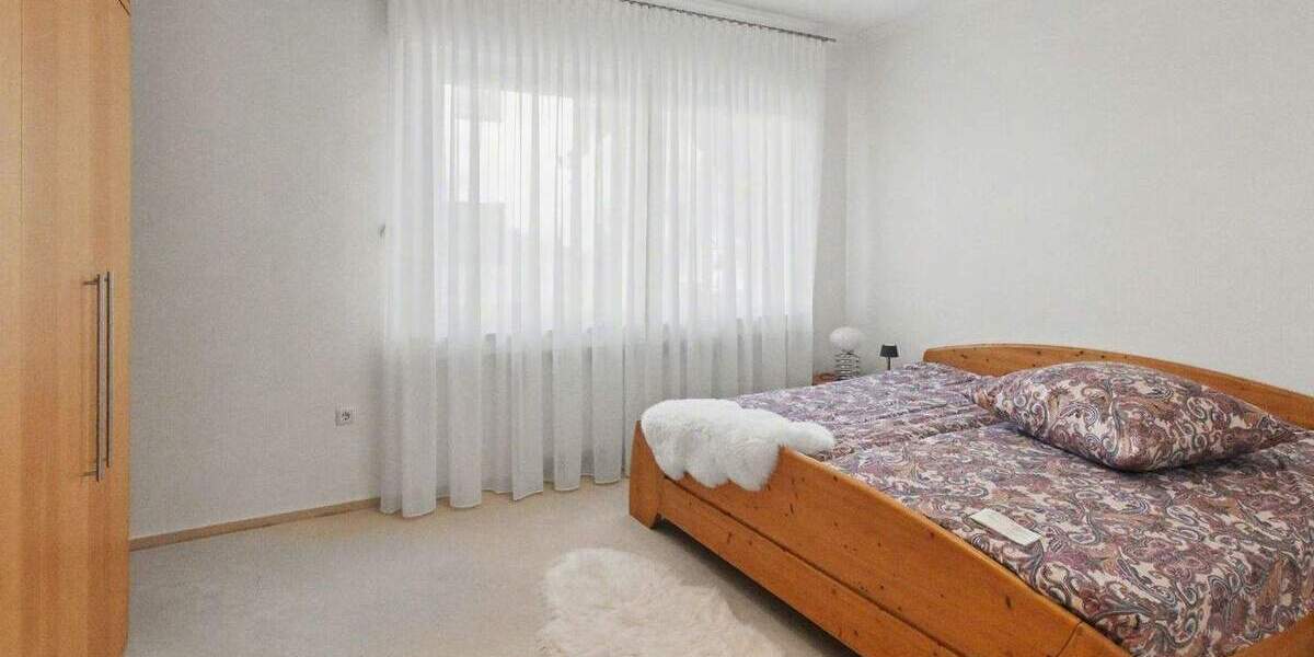 Reihenmittelhaus Moers Hülsdonk - 5 Zimmer, 137 m&sup2;, 375.000&euro; | Angebot:25846006
