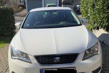 Seat Leon 149.736 km 8.800 &euro; Willich-Schiefbahn 47877
