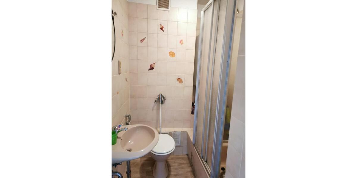 Etagenwohnung Duisburg Mittelmeiderich - 4 Zimmer, 100 m&sup2;, 579&euro; | Angebot:25988824
