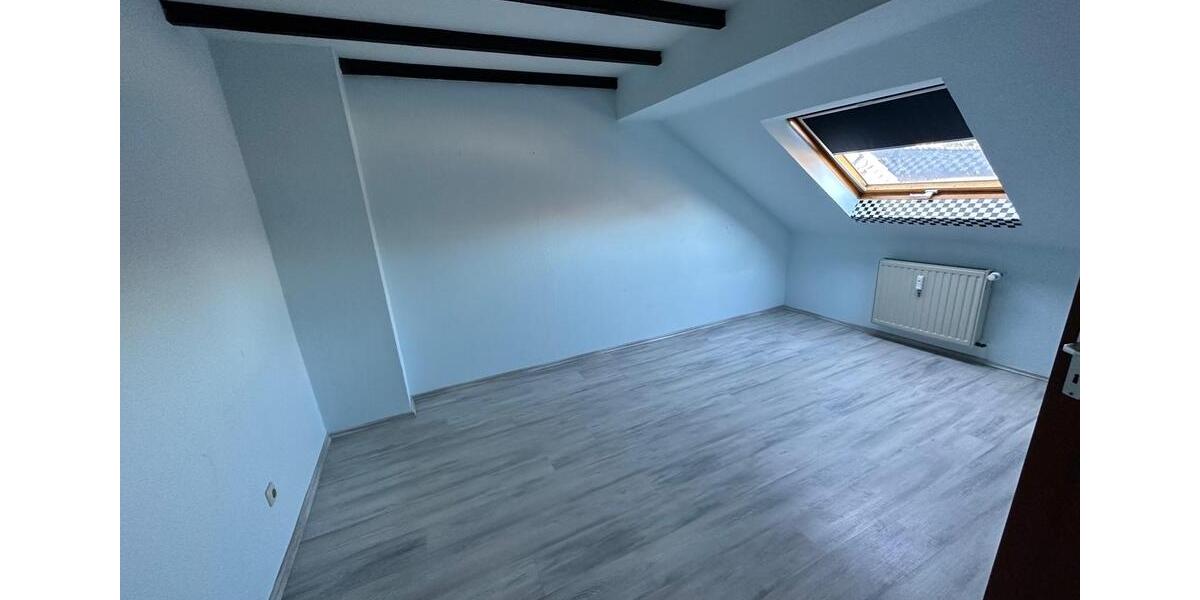 Einfamilienhaus Wegberg - 6 Zimmer, 100 m&sup2;, 250.000&euro; | Angebot:25102111