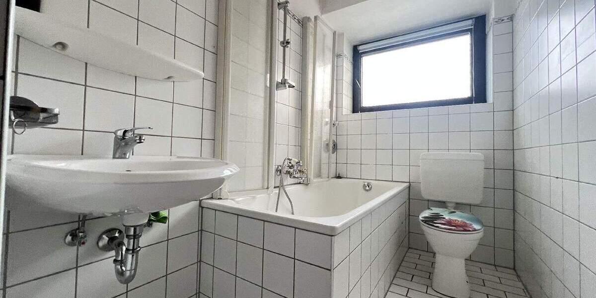 Etagenwohnung Mönchengladbach-Rheydt Heyden - 2 Zimmer, 65 m&sup2;, 149.000&euro; | Angebot:25780339