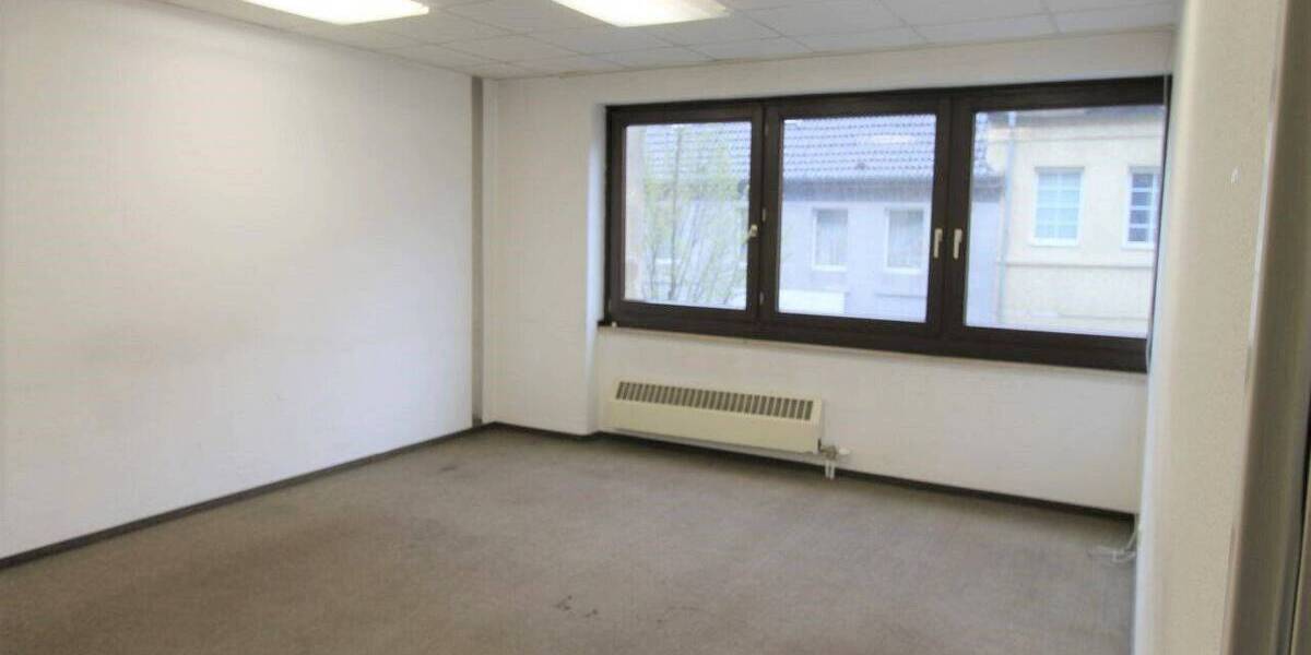 Gewerbeobjekt Krefeld Stadtmitte - 9 Zimmer, 214 m&sup2;, 1.200&euro; | Angebot:25684500