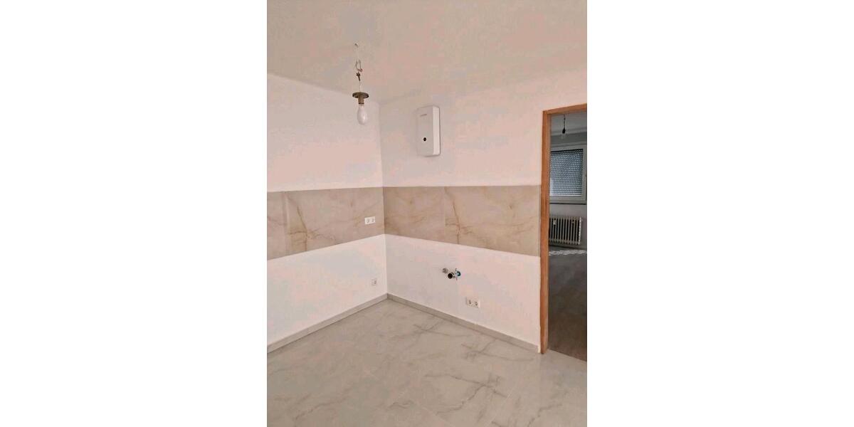 Erdgeschoßwohnung Düsseldorf Stadtbezirk 6 - 4 Zimmer, 110 m&sup2;, 1.600&euro; | Angebot:25972372