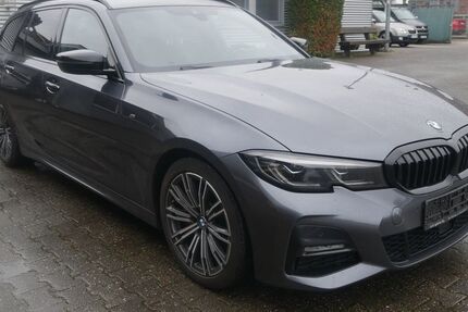 BMW 330 153.877 km 24.950 &euro; Düsseldorf 40233