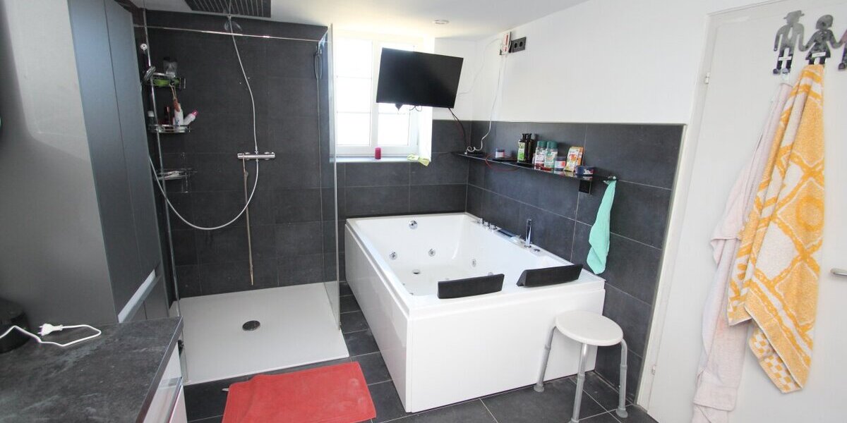 Erkelenz-OT, Wohn-u. Gewerbeimmobilie - Einfamilienhaus Erkelenz Schwanenberg | Angebot:9835835