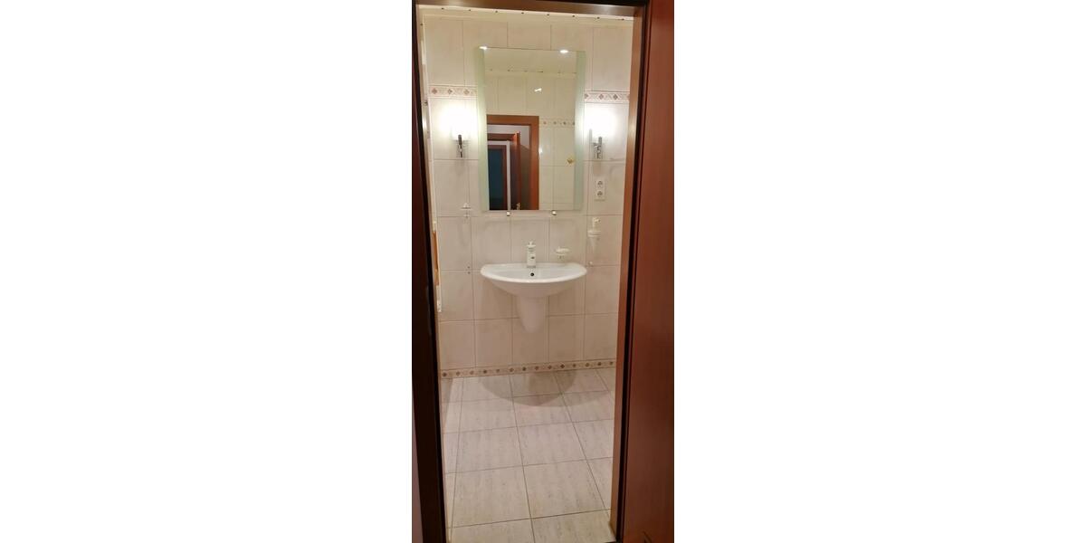 Hochparterre Ratingen Tiefenbroich - 2 Zimmer, 64 m&sup2;, 235.000&euro; | Angebot:26959481