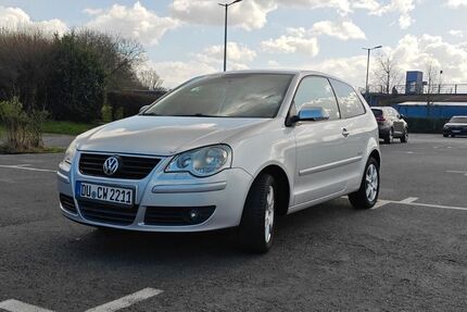 VW Polo 100.500 km 2.490 &euro; Duisburg 47269