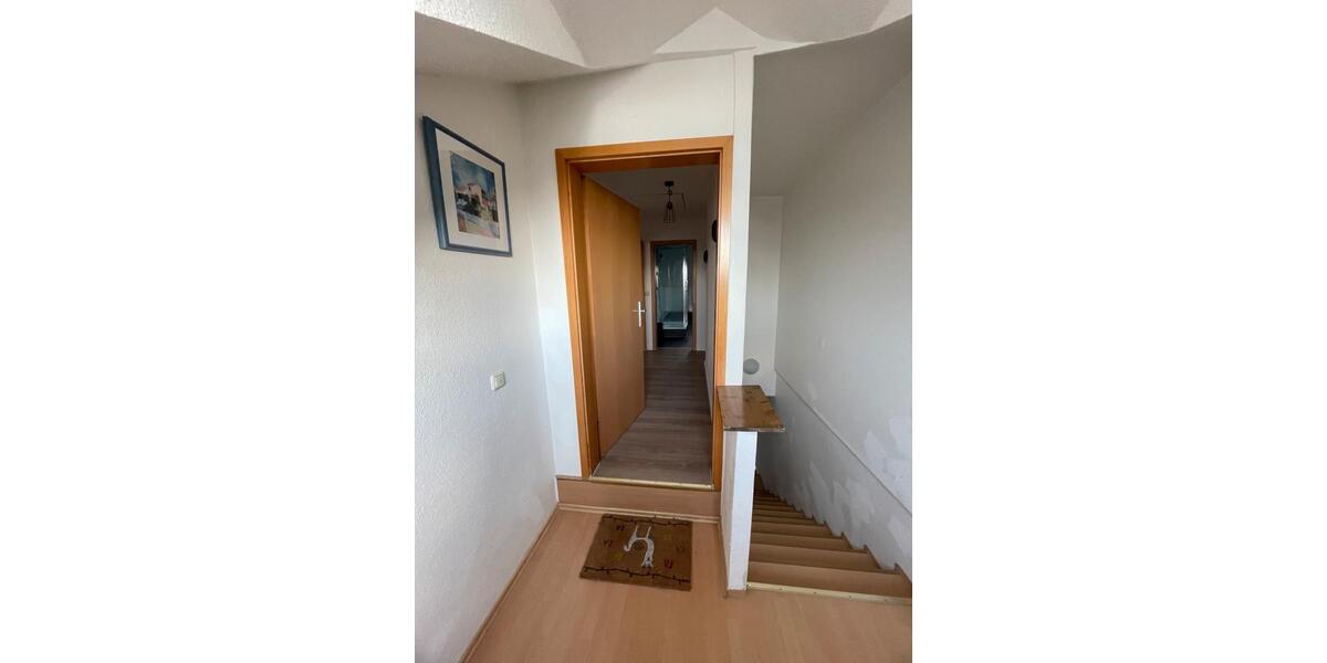 Dachgeschoßwohnung Mönchengladbach Süd - 3 Zimmer, 79 m&sup2;, 600&euro; | Angebot:26669617