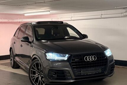 Audi Q7 209.888 km 33.750 &euro; Düsseldorf 40299
