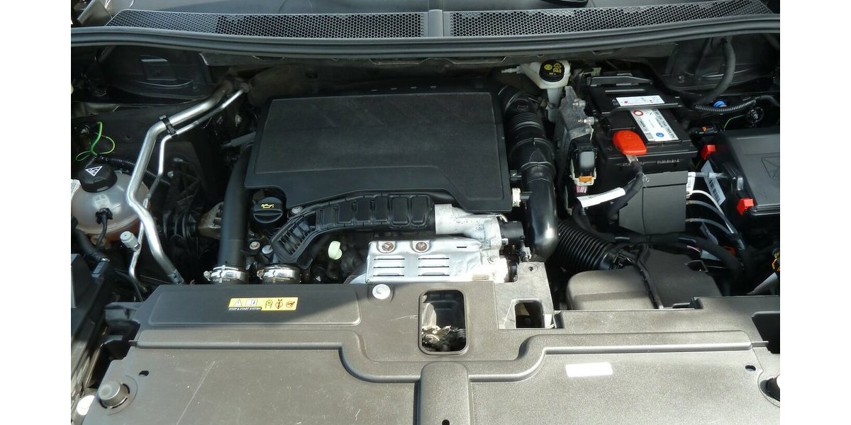 Opel Grandland X Innovation Klimaautomatik Navi Alu18´´ 110.000 km 14.900 &euro; Ratingen 40885