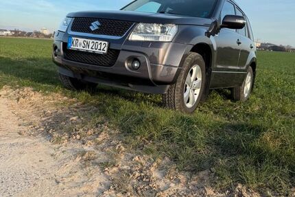 Suzuki Grand Vitara 129.000 km 8.800 &euro; Krefeld 47805