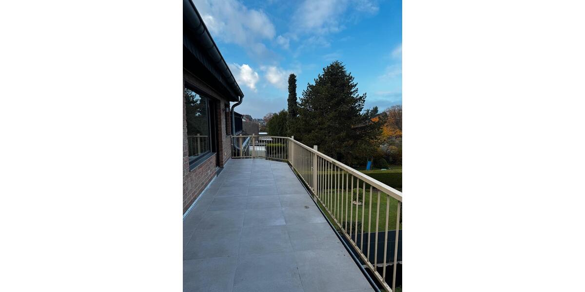 Dachgeschoßwohnung Mönchengladbach Nord - 3 Zimmer, 92 m&sup2;, 930&euro; | Angebot:25865901