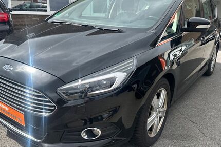 Ford S-Max 284.600 km 7.880 &euro; Düsseldorf 40549