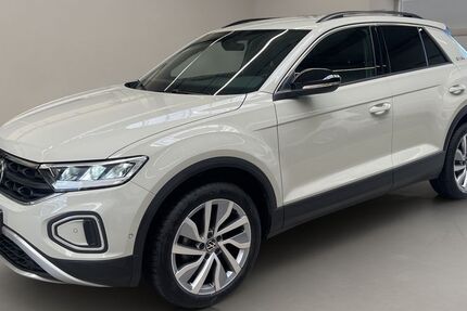 VW T-Roc 11.601 km 32.479 &euro; Krefeld 47805
