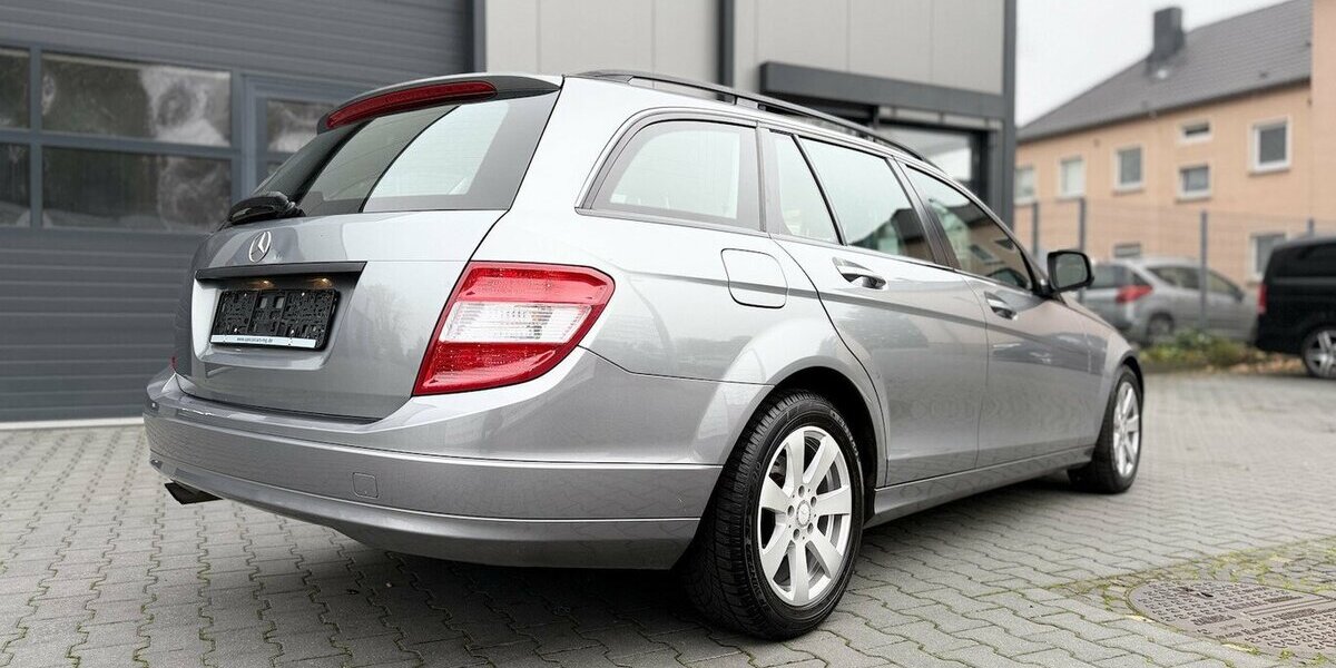 Mercedes-Benz C 180 T Kompressor / 50TKm / el. FH / 1. Hand 50.000 km 11.490 &euro; Mönchengladbach 41066