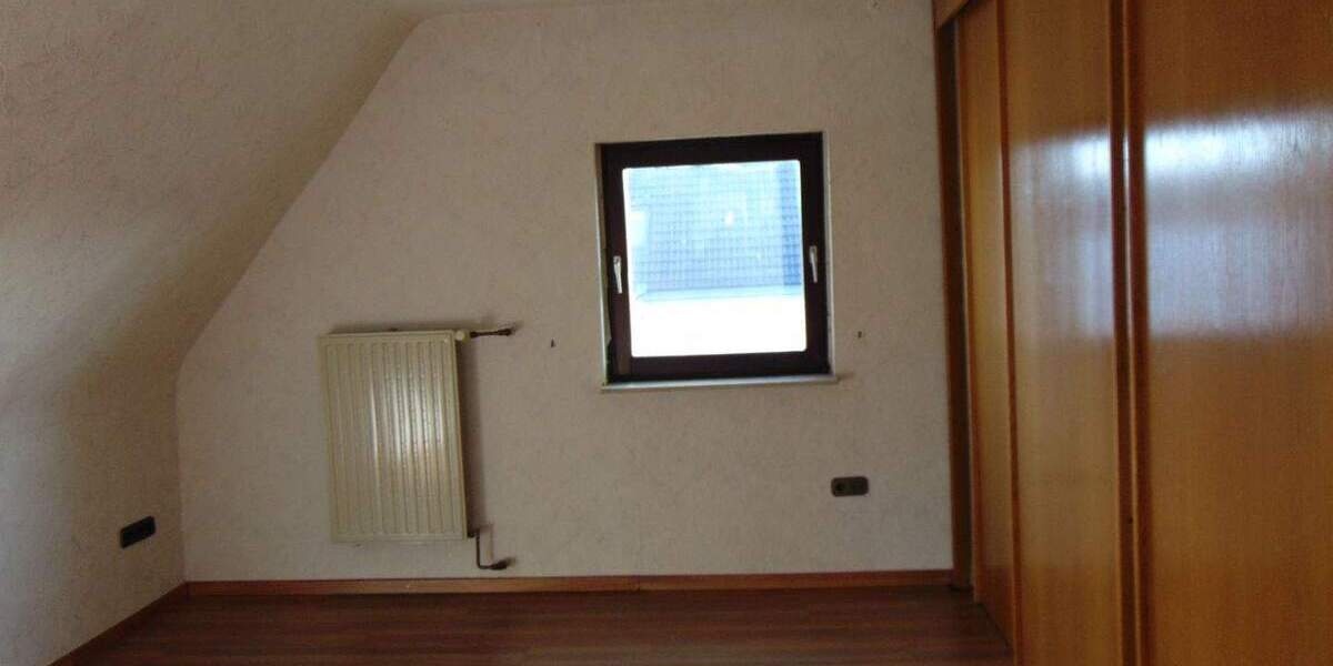 Einfamilienhaus Bedburg Königshoven - 4 Zimmer, 141 m&sup2;, 288.000&euro; | Angebot:25666553