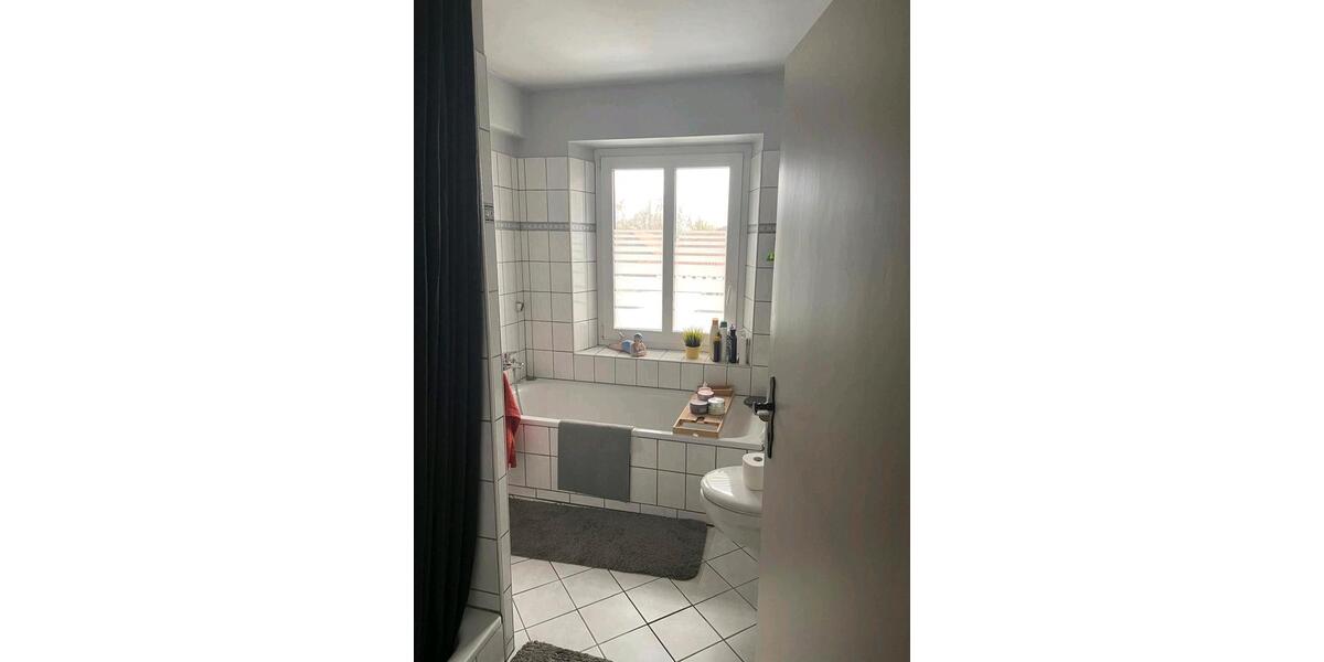 Einfamilienhaus Wegberg - 4 Zimmer, 100 m&sup2;, 1.000&euro; | Angebot:25967733