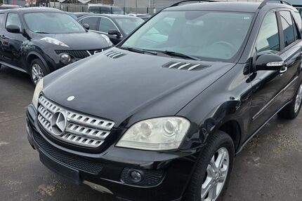 Mercedes-Benz ML 320 269.000 km 6.400 &euro; Moers 47441