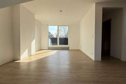 Wohnung Mönchengladbach Süd - 3 Zimmer, 85 m&sup2;, 900&euro; | Angebot:25384938