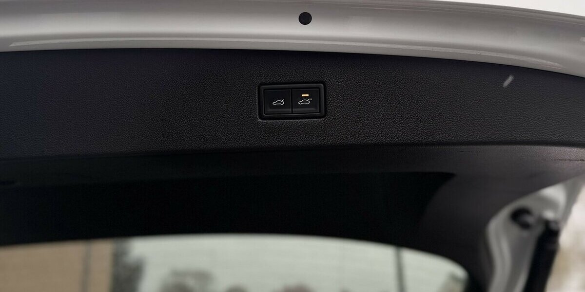 VW Tiguan Allspace R- line/ 4Motion/ 240PS/ PANO 99.000 km 31.900 &euro; Mönchengladbach 41066